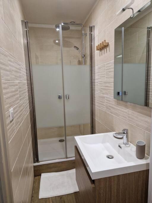 Chez Juju ! Apartment องเฟลอร์ ภายนอก รูปภาพ